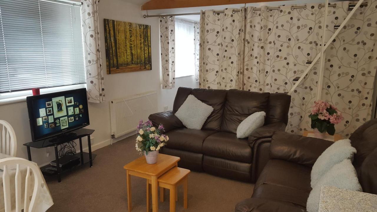 Immaculate 1-Bed Lodge Newton Abbot Torquay Kingskerswell ภายนอก รูปภาพ