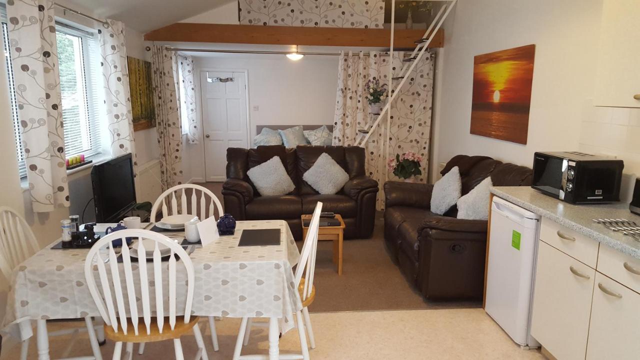 Immaculate 1-Bed Lodge Newton Abbot Torquay Kingskerswell ภายนอก รูปภาพ